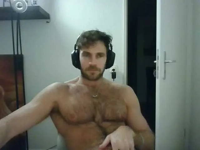 Live sex webcam photo for alphah-hunk #292349139