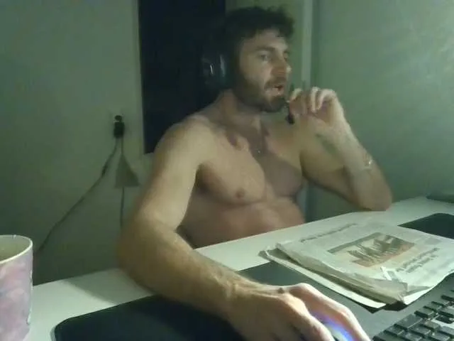 Live sex webcam photo for alphah-hunk #292555004