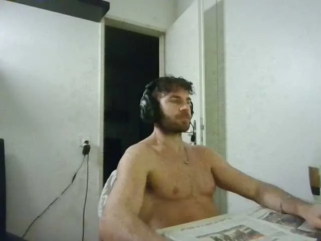 Live sex webcam photo for alphah-hunk #292561239