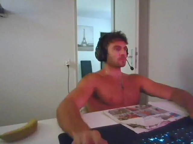 Live sex webcam photo for alphah-hunk #293800528
