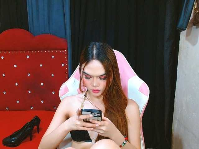 Live sex webcam photo for alwinafox #292070554