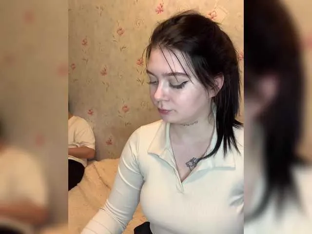 Live sex webcam photo for alyavass1 #290269149