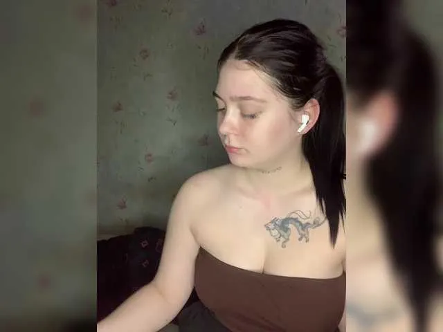 Live sex webcam photo for alyavass1 #290403150