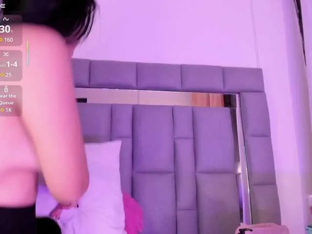 Live sex webcam photo for amaiarojas7 #291443480