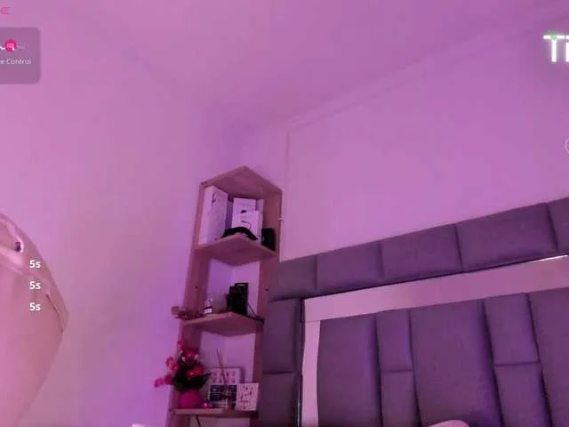 Live sex webcam photo for amaiarojas7 #291618966