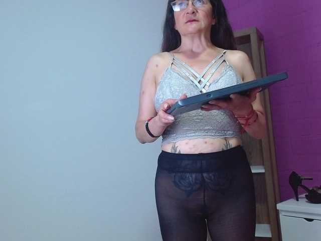 Live sex webcam photo for amanda-mature #276259868