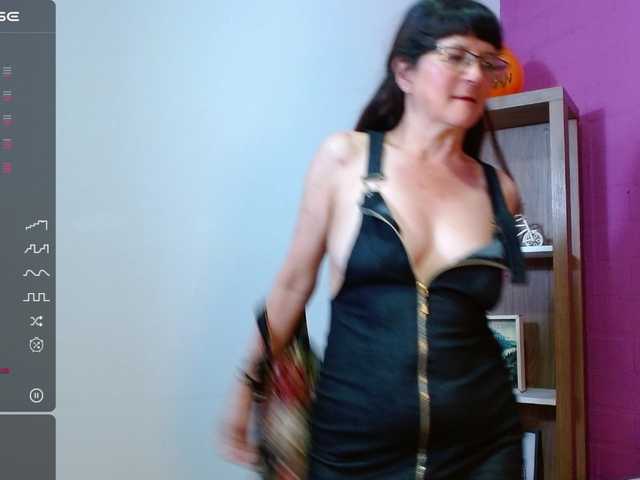 Live sex webcam photo for amanda-mature #276494905