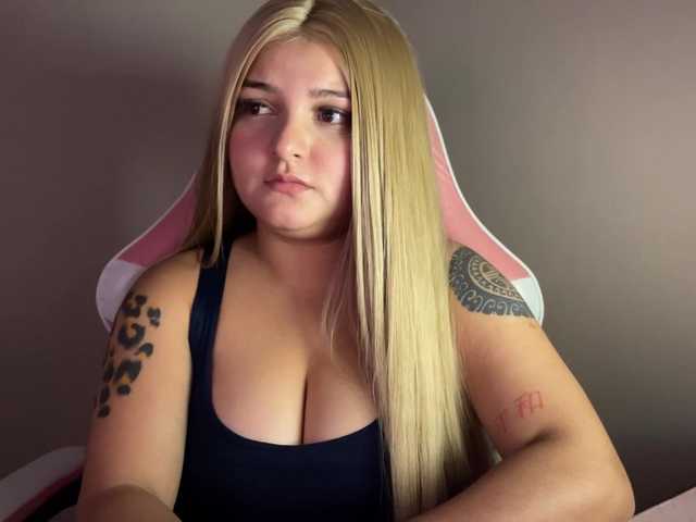 Live sex webcam photo for amandhaa #290364151