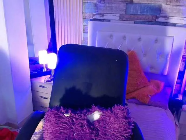 Live sex webcam photo for amapolahs #291234595