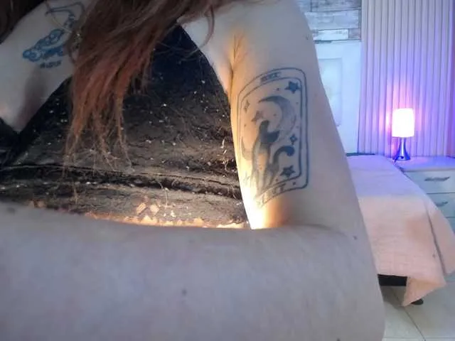 Live sex webcam photo for amapolahs #291483607