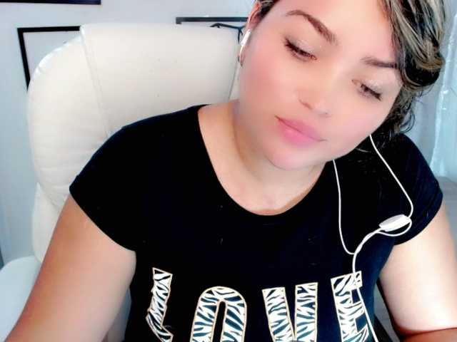 Live sex webcam photo for amaranthacol #272549850