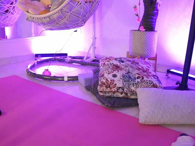 Live sex webcam photo for ambercolors7 #290312140