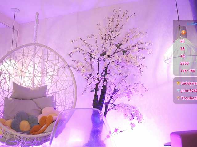 Live sex webcam photo for ambercolors7 #290564451