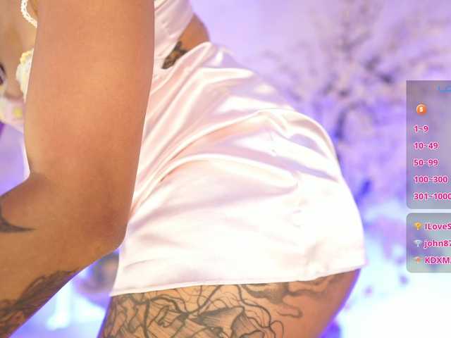 Live sex webcam photo for ambercolors7 #290585634