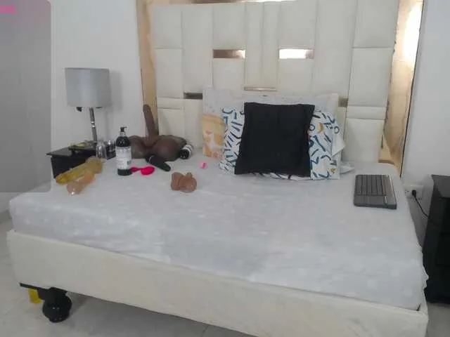Live sex webcam photo for ambercordoba #291285205