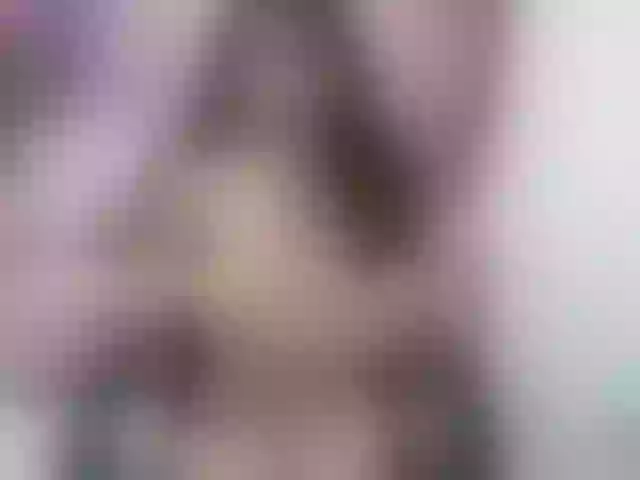 Live sex webcam photo for ambersexy18 #290408751