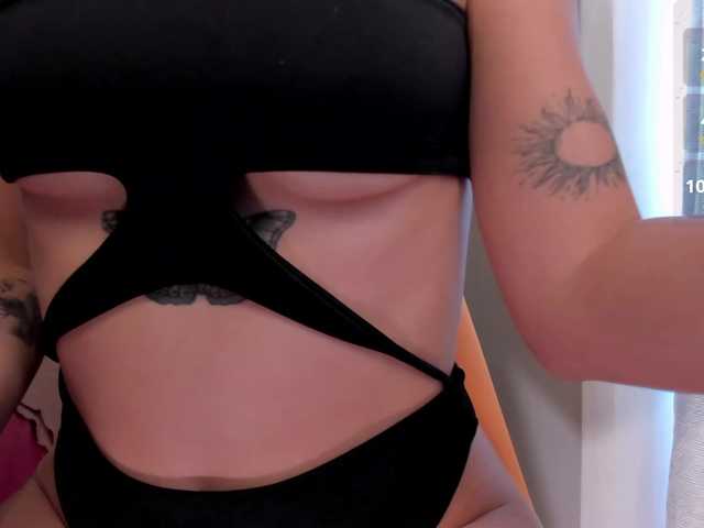Live sex webcam photo for ameliegraham #290630293