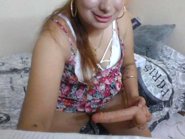 Live sex webcam photo for amhira-rabajt #275824734