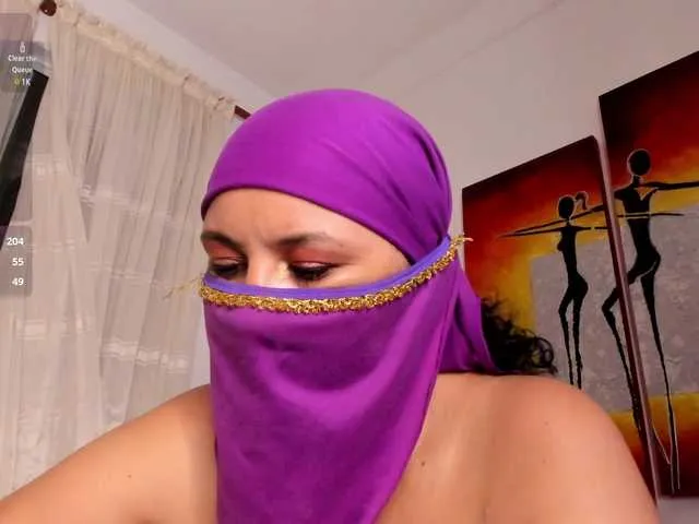 Live sex webcam photo for amina-hafssa #290524604