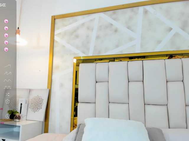 Live sex webcam photo for amira-s #277462014