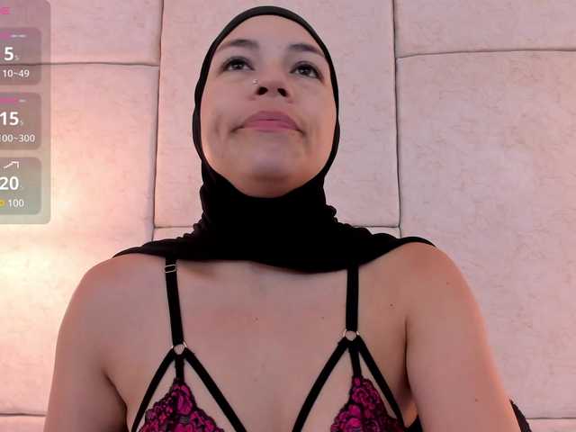 Live sex webcam photo for amira-s #290553641