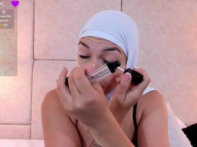 Live sex webcam photo for amira-s #290621206