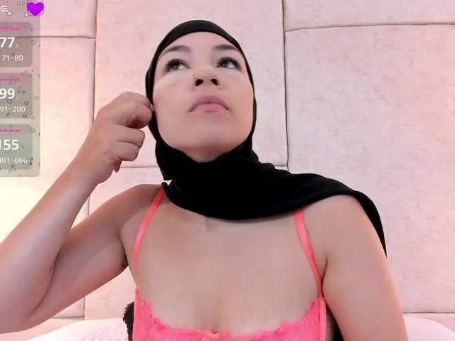 Live sex webcam photo for amira-s #290683628