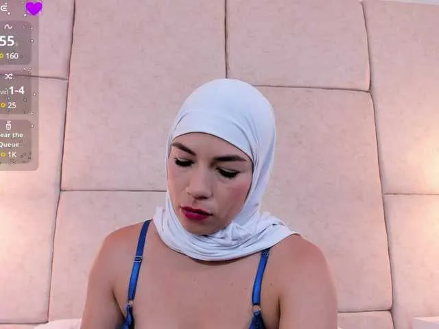 Live sex webcam photo for amira-s #290863487