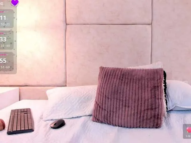 Live sex webcam photo for amira-s #290870590