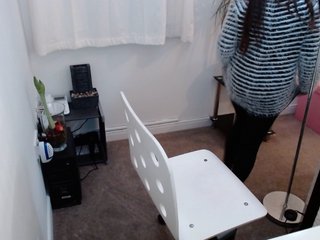 Live sex webcam photo for amira69 #198569086