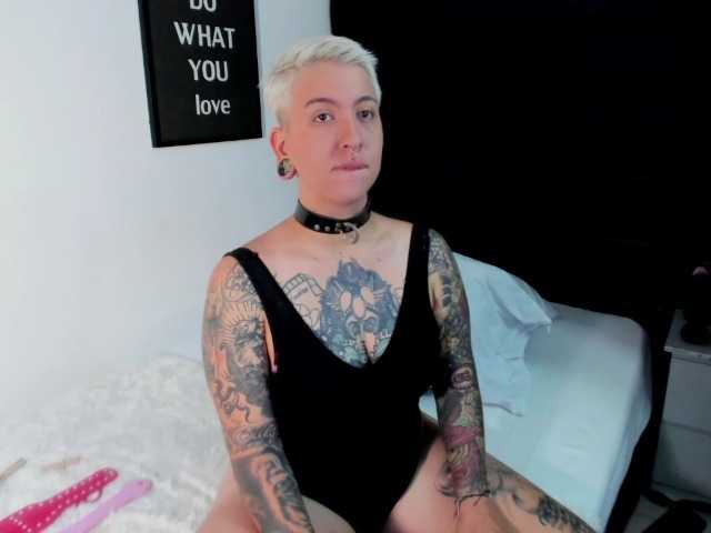 Live sex webcam photo for amy-ink #273426715