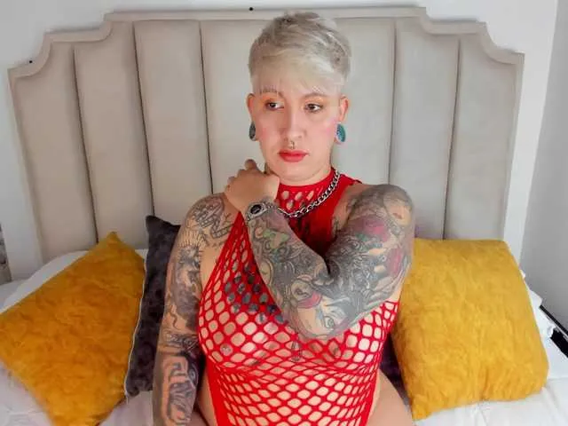 Live sex webcam photo for amy-ink #290958015