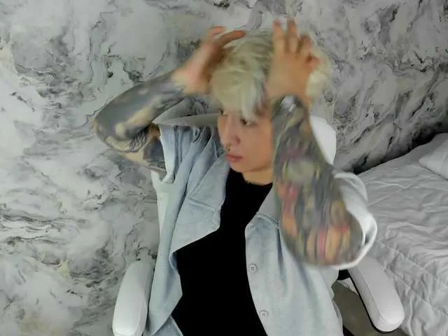 Live sex webcam photo for amy-ink #291035800