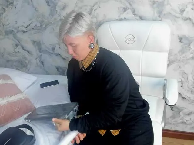 Live sex webcam photo for amy-ink #291120806