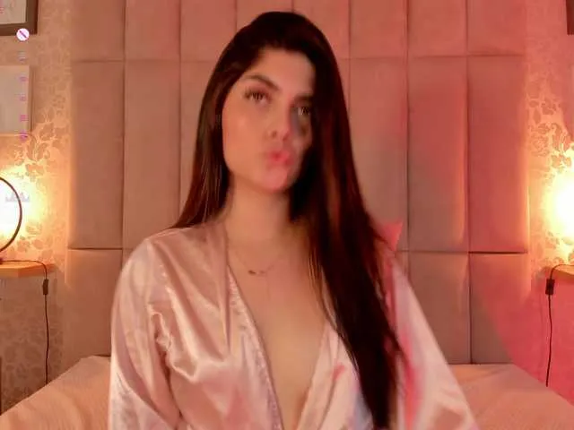 Live sex webcam photo for amy-saenz #290402161