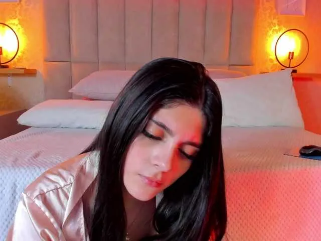 Live sex webcam photo for amy-saenz #290890148
