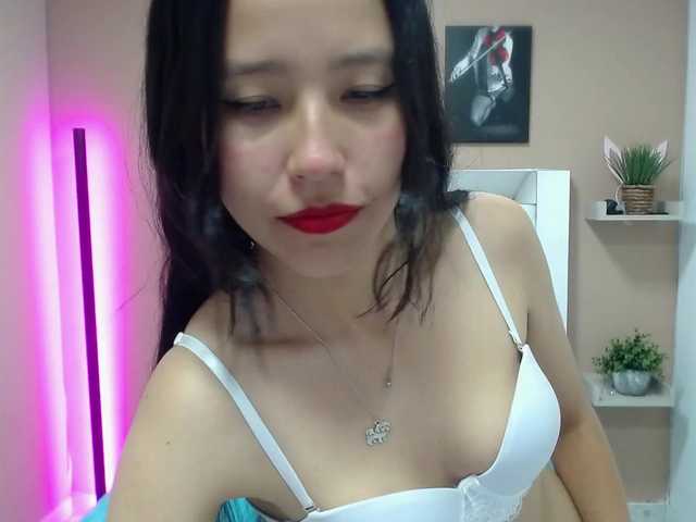 Live sex webcam photo for amyjoness #277887668