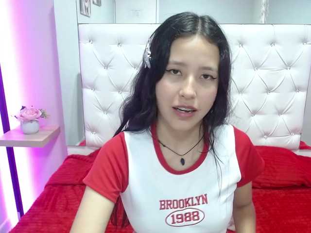 Live sex webcam photo for amyjoness #278761144