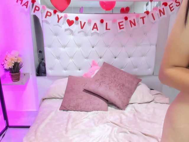 Live sex webcam photo for amyjoness #290489445