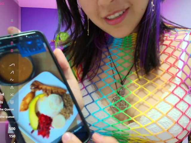 Live sex webcam photo for amyjoness #291207327