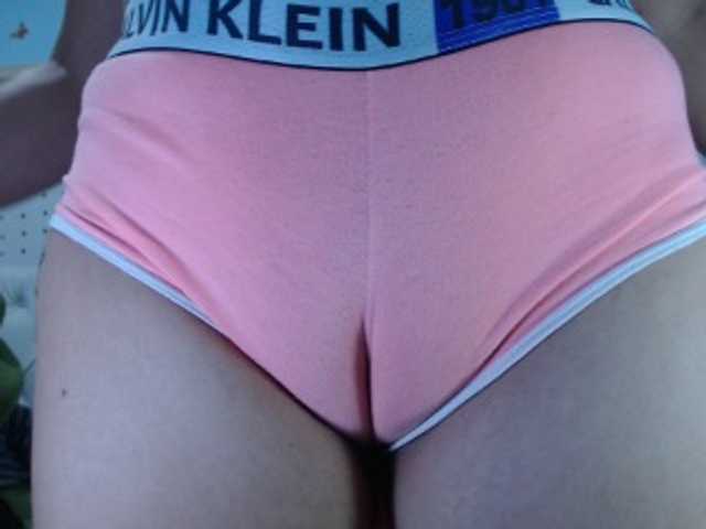 Live sex webcam photo for ana-loveee #275697466