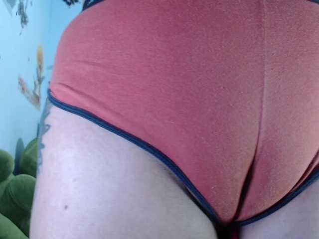 Live sex webcam photo for ana-loveee #276717326