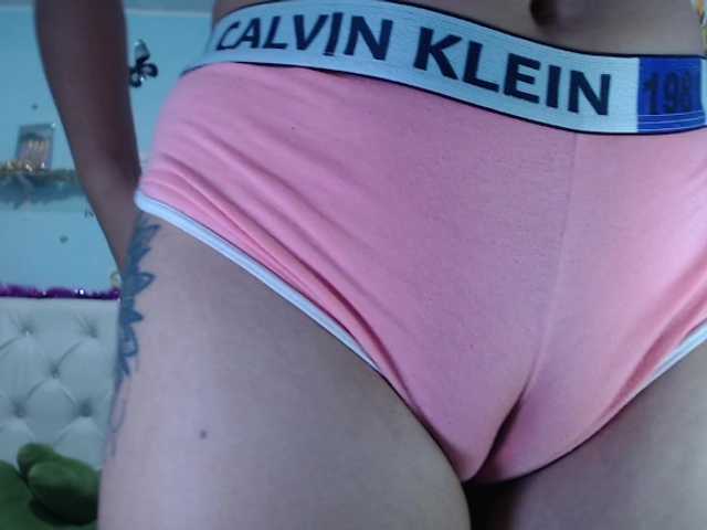 Live sex webcam photo for ana-loveee #276799304