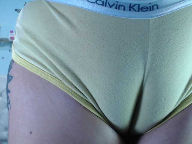 Live sex webcam photo for ana-loveee #276983606