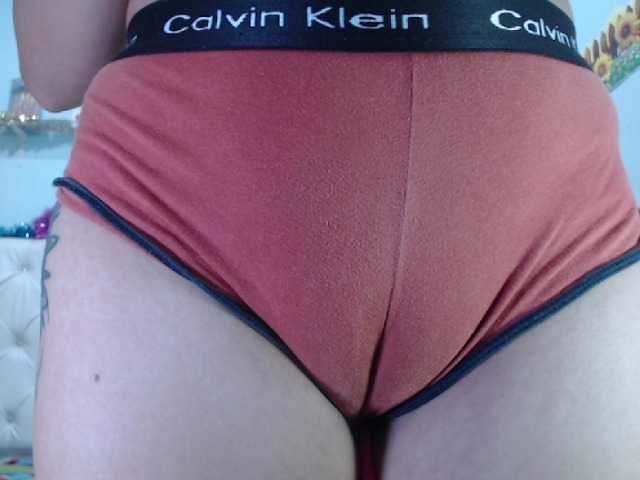 Live sex webcam photo for ana-loveee #277065784