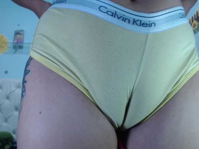 Live sex webcam photo for ana-loveee #277114690