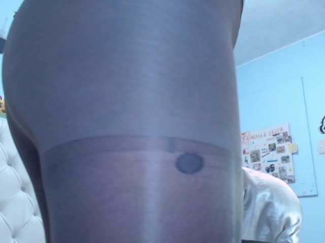 Live sex webcam photo for ana-loveee #277605095