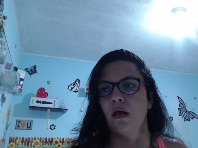 Live sex webcam photo for ana-loveee #277609938