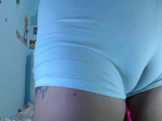 Live sex webcam photo for ana-loveee #277621566