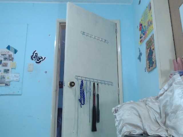 Live sex webcam photo for ana-loveee #277947567